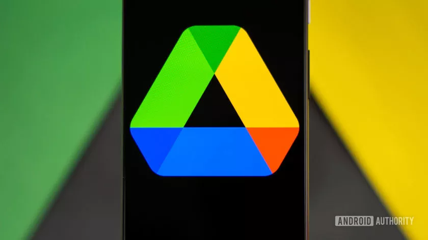 Google заявила, що відновила дані користувачів, які були видалені у Google Drive