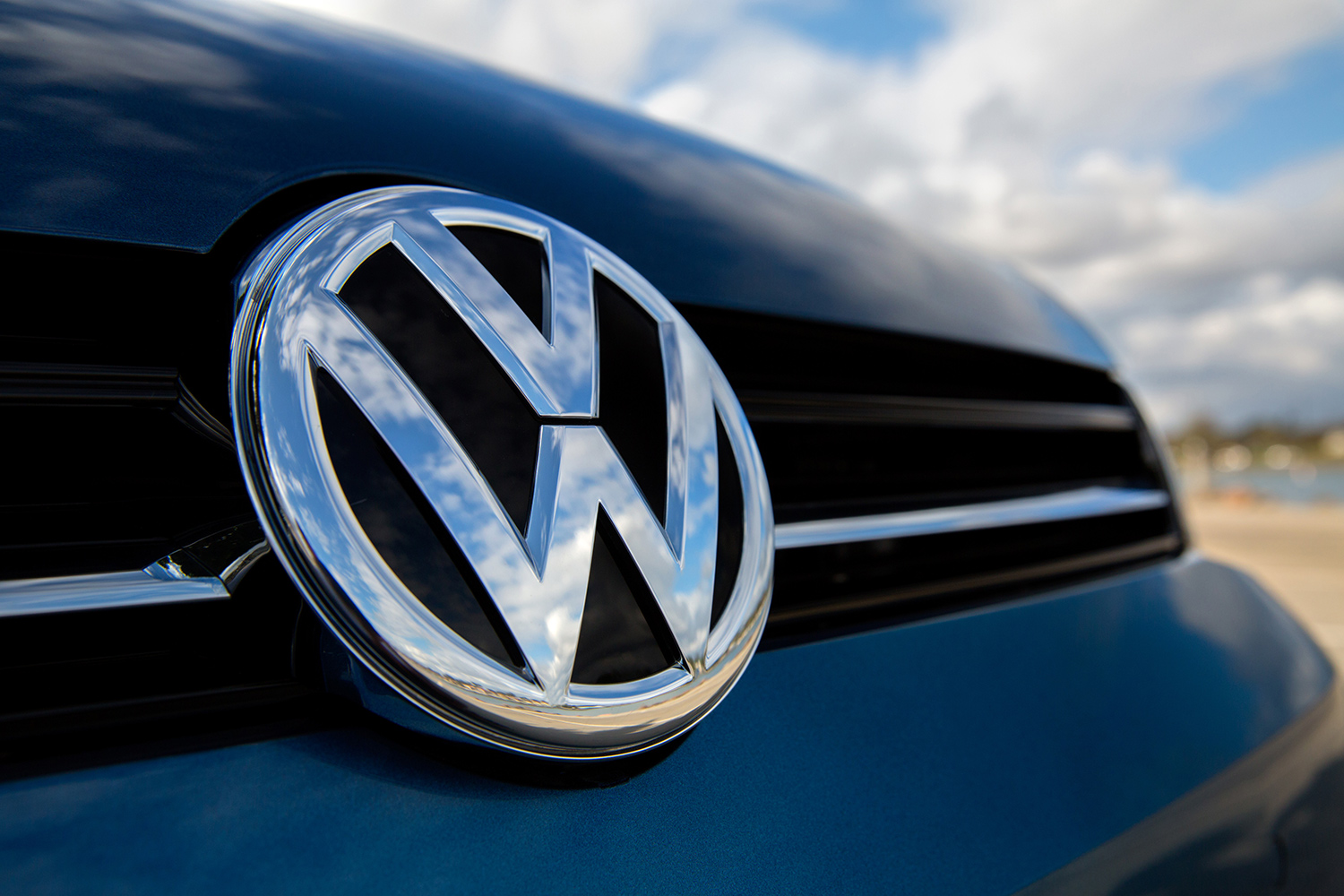 У спробі конкурувати з Китаєм, Volkswagen створить бюджетний електромобіль