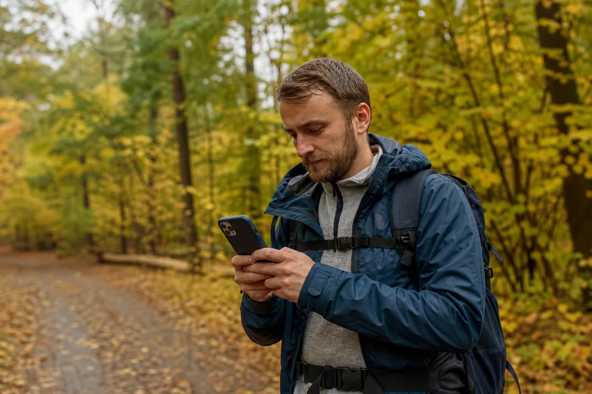 Як створити та зберегти пішохідний маршрут в Apple Maps на iPhone