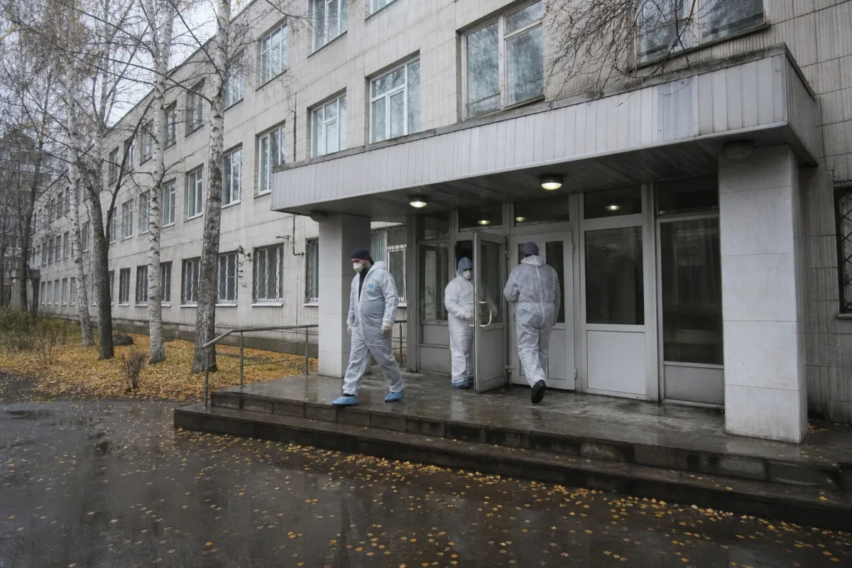 У сибірській лабораторії розслідують можливу смерть від легеневої чуми