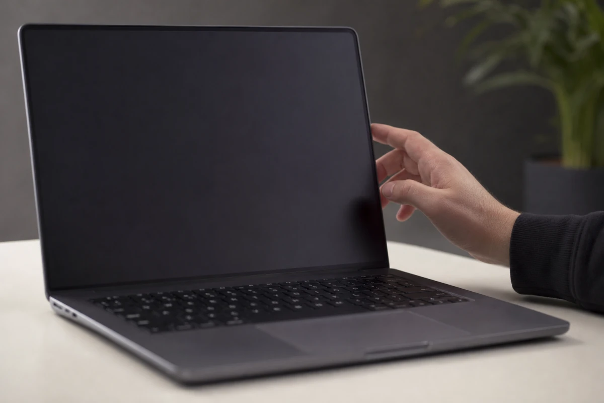 Apple може представити MacBook із сенсорним екраном наприкінці жовтня