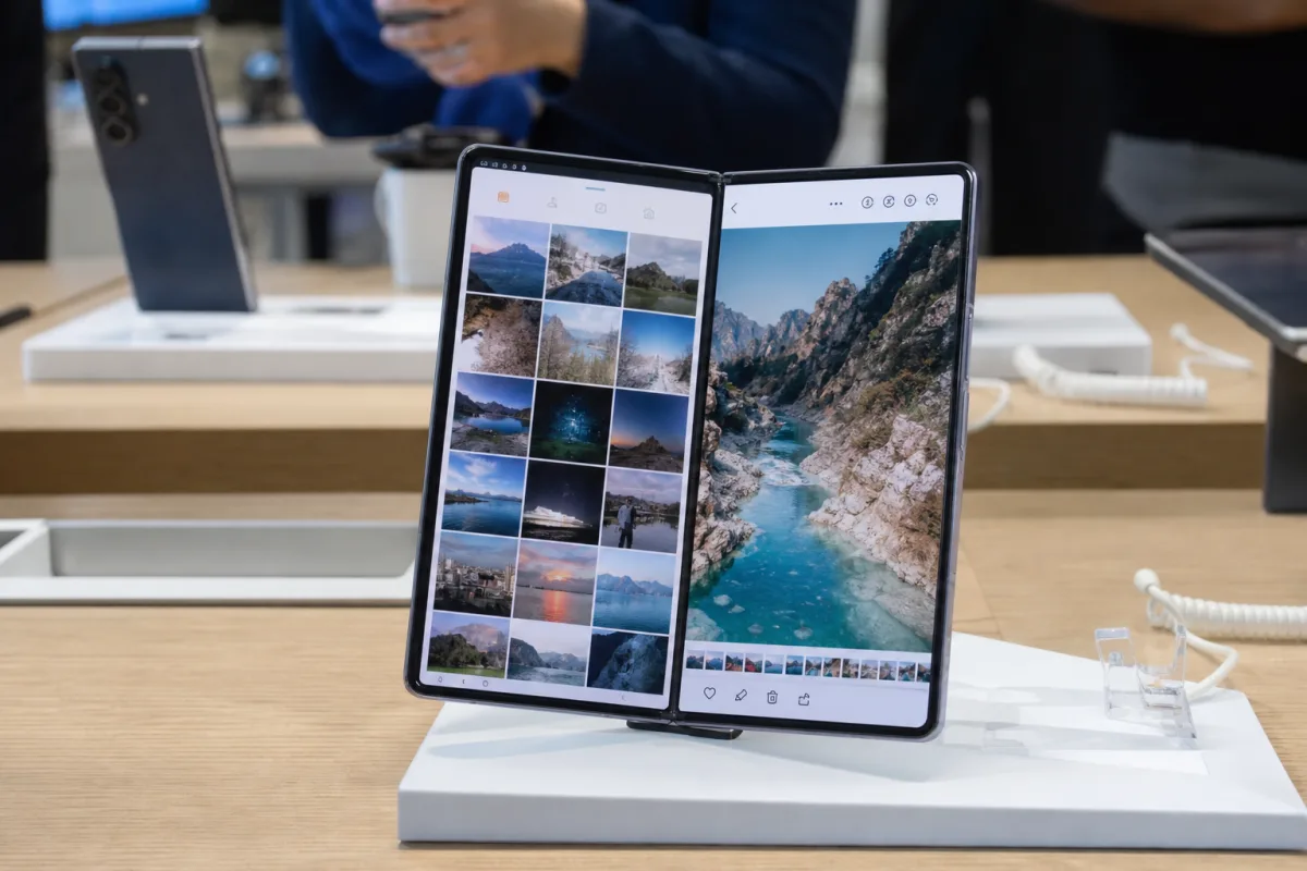 Перші враження від iPhone Duo після тестування в магазині Apple