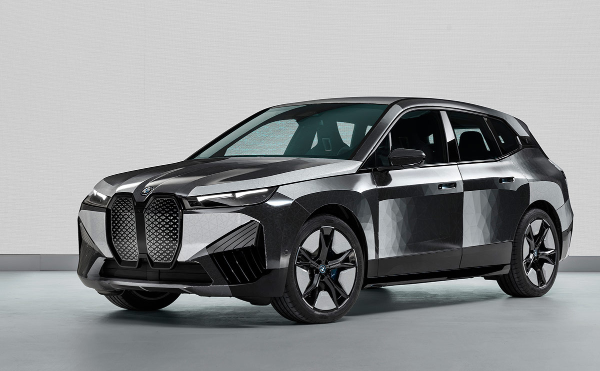 BMW показав електромобіль, здатний змінювати колір за секунду