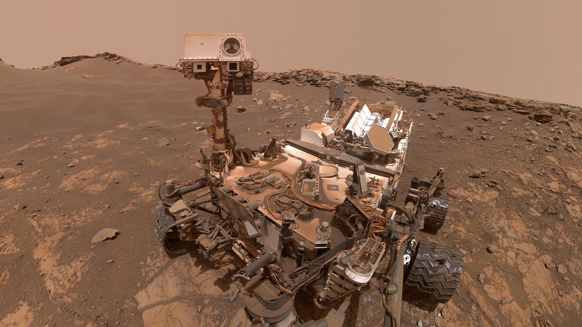 Марсохід Curiosity показав рух хмар на Марсі