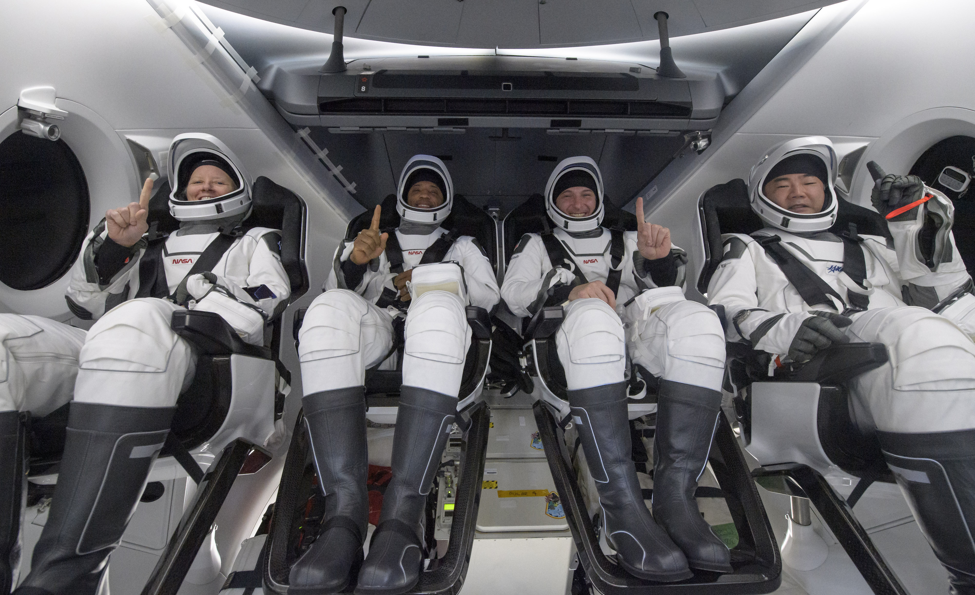 SpaceX та NASA відклали дату відправлення астронавтів на МКС