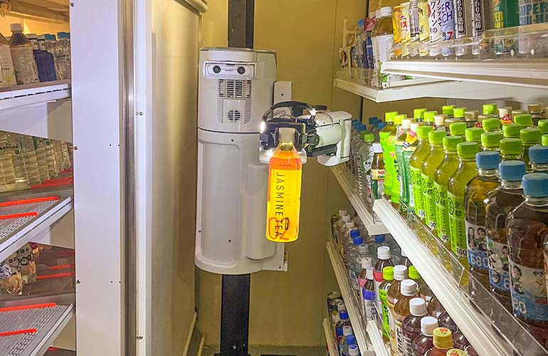 Товари в японських магазинах доручать розставляти роботам